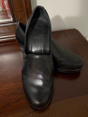 Dansko Black Chunky Heel Slip-On Size 40